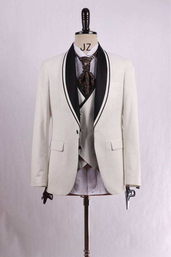 Offwhite 3-piece wedding DARO suit